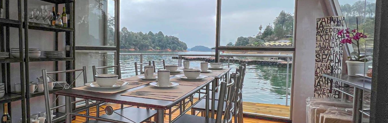 10-bananatravel-retreat-guatape